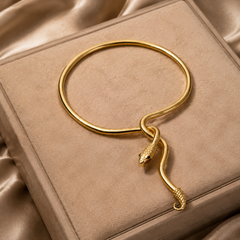 SerpentChic Gold Necklace