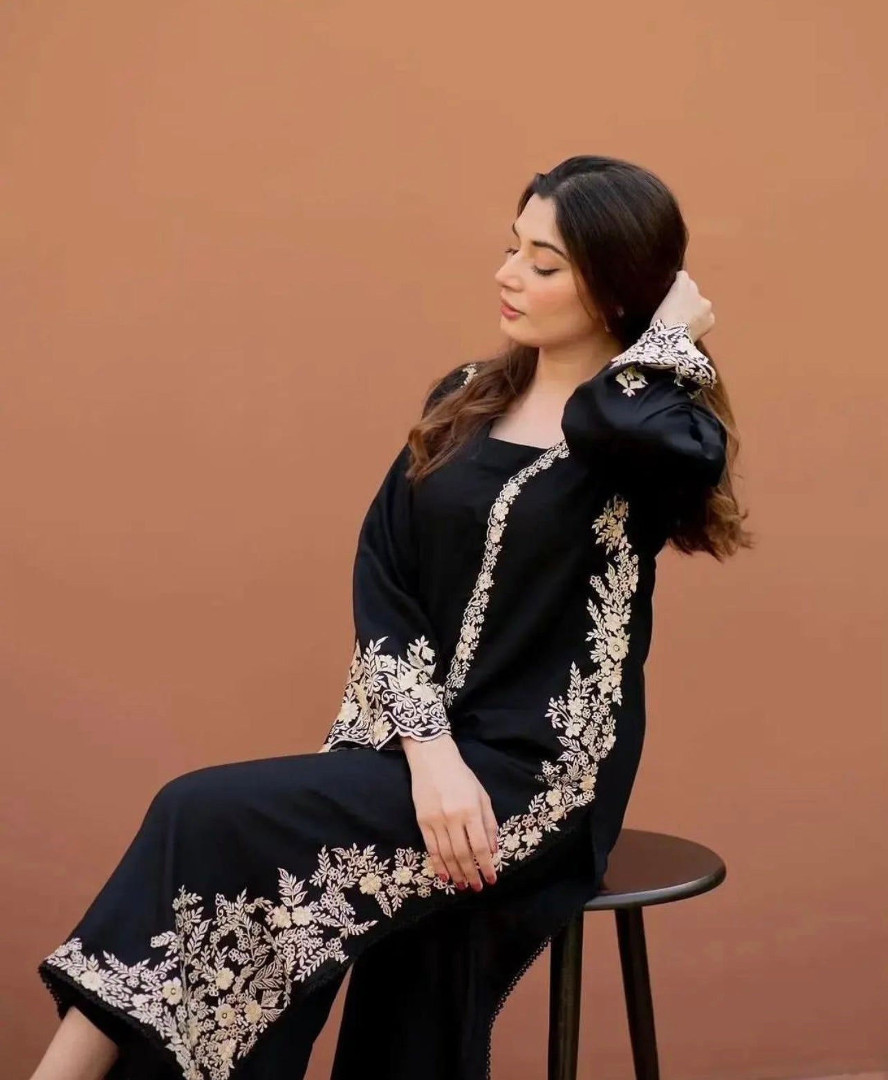 Black Eyed Embroidered  2PCS