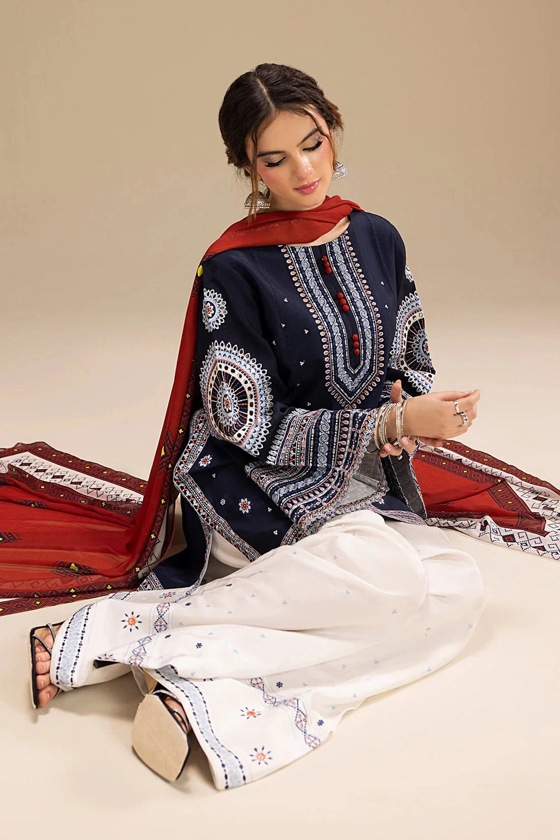 VELORA EMBROIDERY 3 PIECE