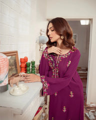 Rosebud Embroidered 2PCS