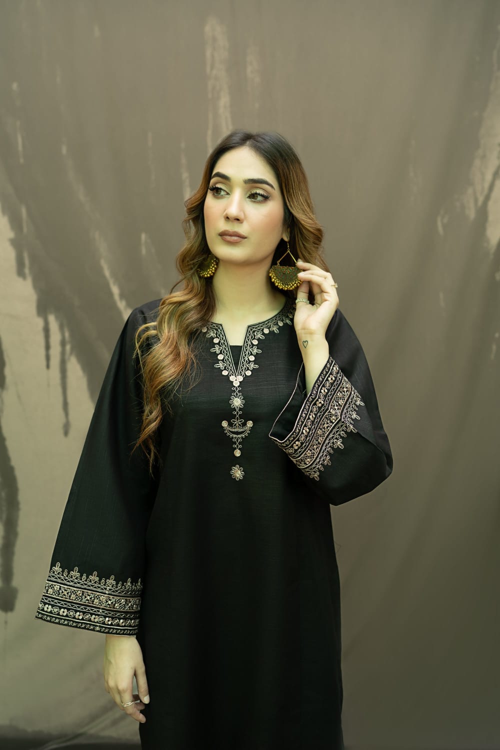 Black Iris 2- PIECE