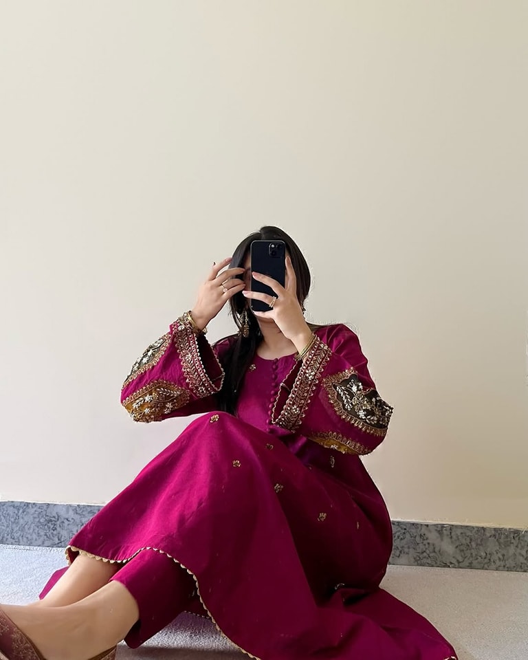 Zincorus 2- Pc Embroidered