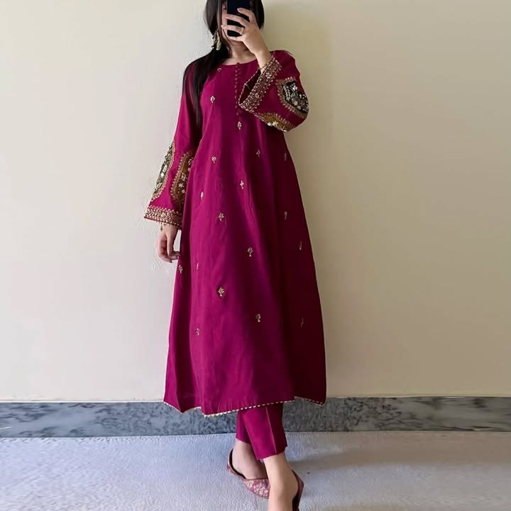 Zincorus 2- Pc Embroidered