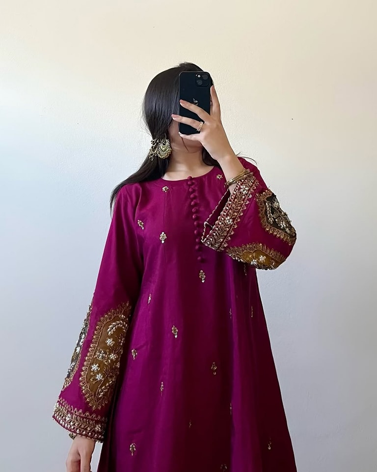 Zincorus 2- Pc Embroidered