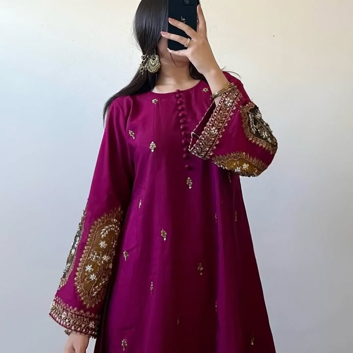 Zincorus 2- Pc Embroidered